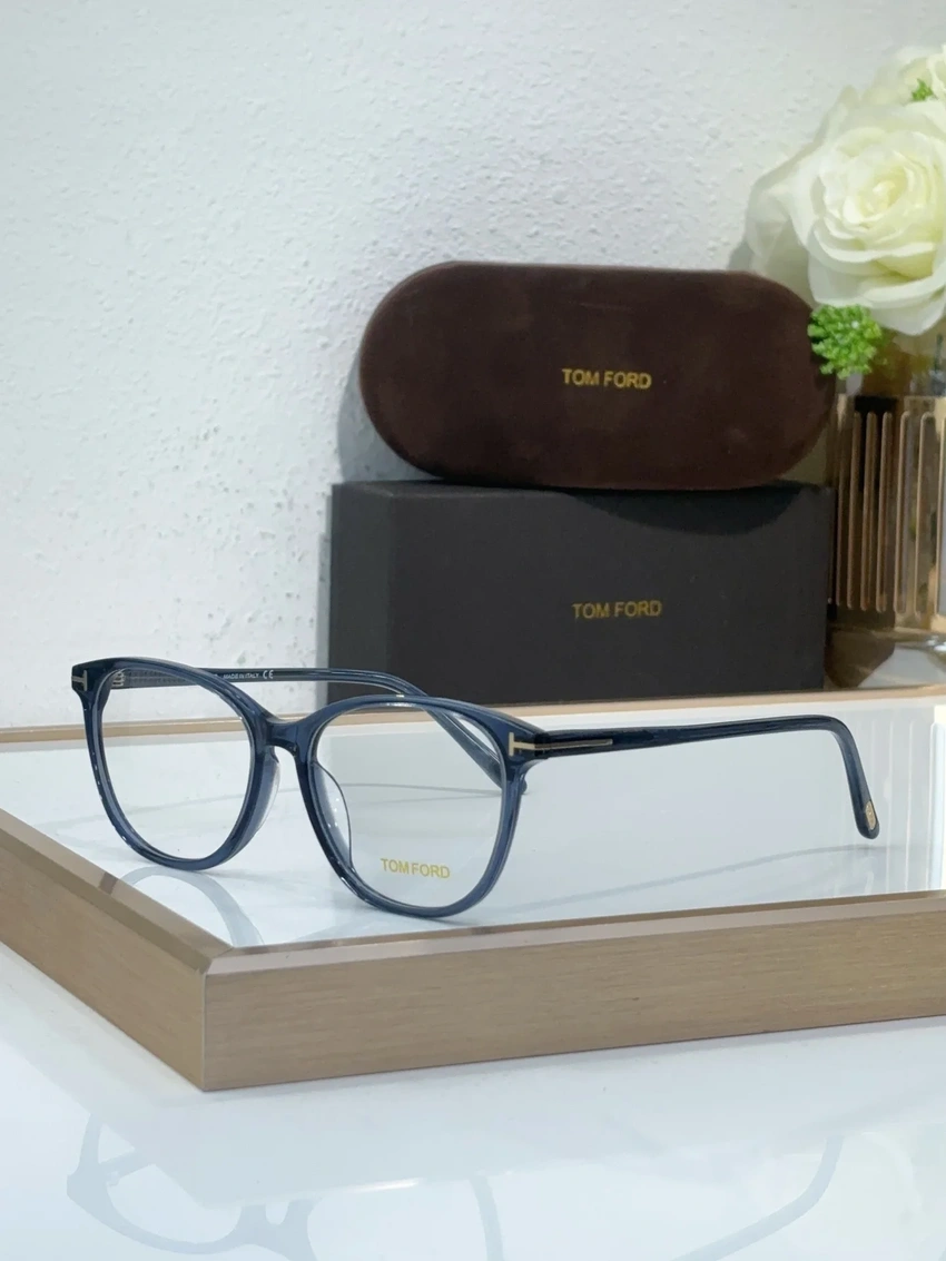 High-Quality Tom Ford TF6006 Optical Glasses – Tom Ford Square Eyeglasses | Trade Eyewear Distributor
