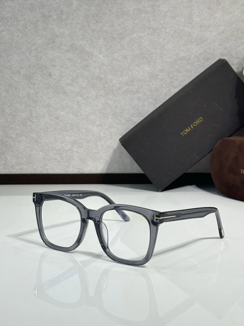 High-Quality Tom Ford TF638 Spectacle Frames – Ryan Reynolds Tom Ford Glasses | Wholesale Optician Supply