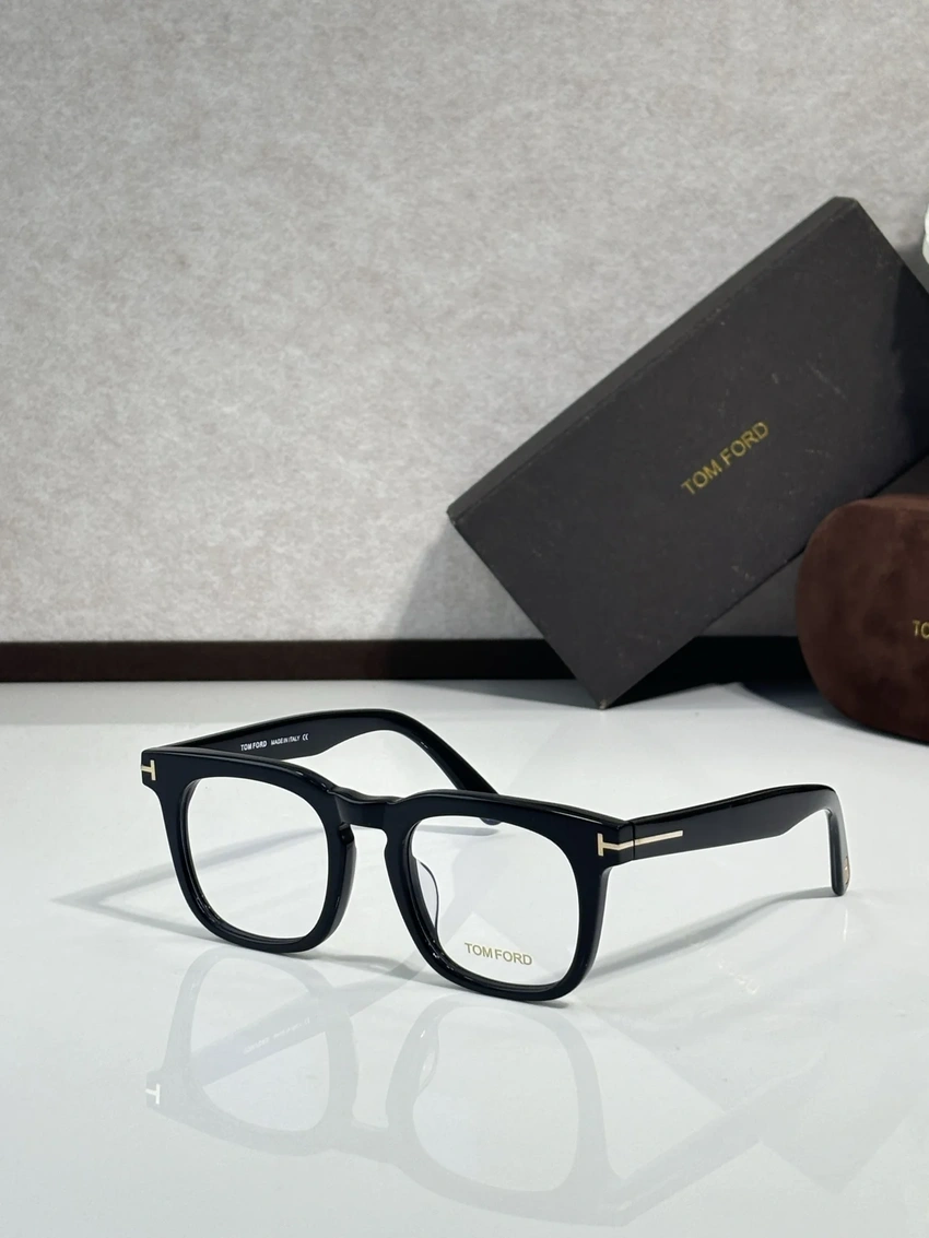 High-Quality Tom Ford TF751 Optical Frames – Tom Ford Glasses Square | B2B Optical Supplier