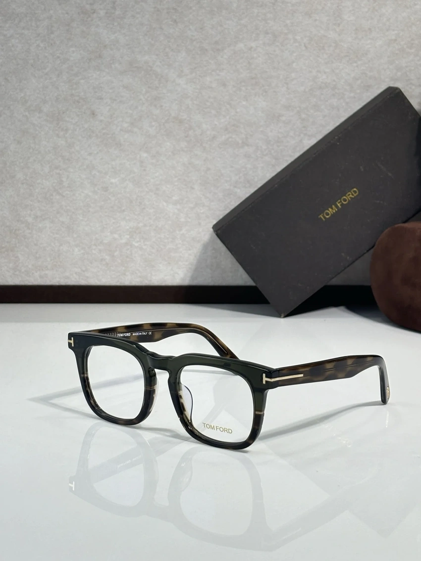 High-Quality Tom Ford TF751 Optical Frames – Tom Ford Glasses Square | B2B Optical Supplier
