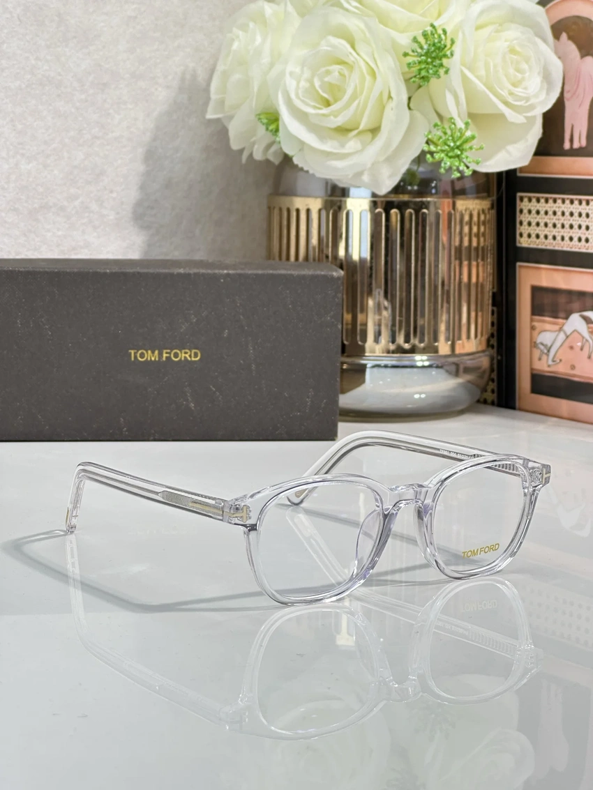 High-Quality Tom Ford TF981 Spectacle Frames – Tom Ford Optical Glasses Men | Bulk Distributor