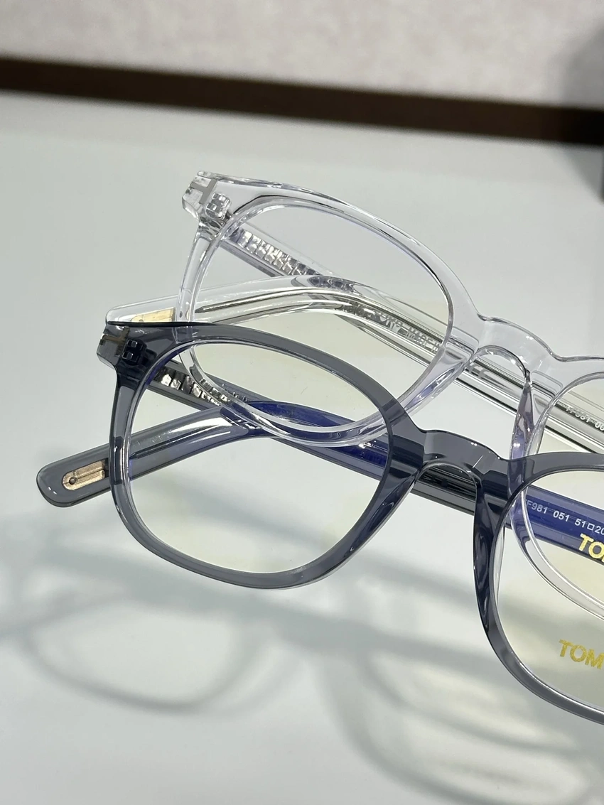 High-Quality Tom Ford TF981 Spectacle Frames – Tom Ford Optical Glasses Men | Bulk Distributor
