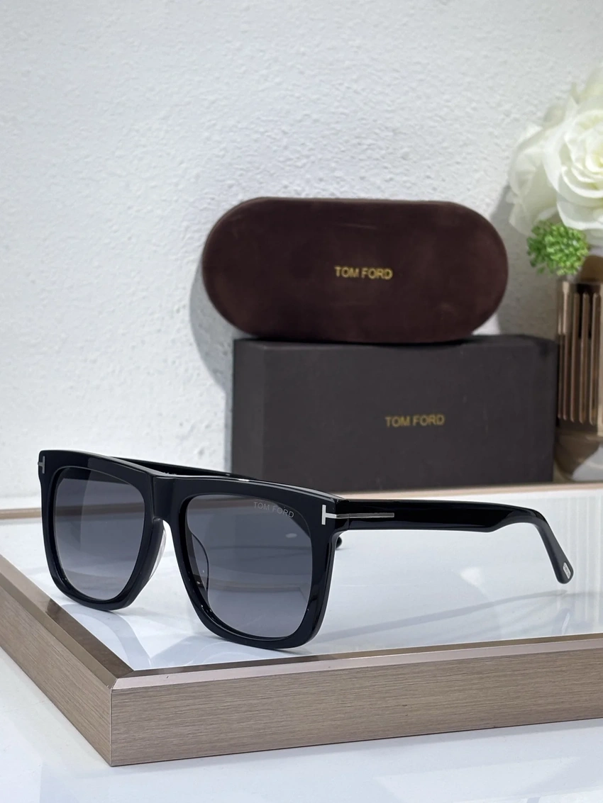 Wholesale Tom Ford FT0513 Cielle Sunglasses | B2B Optical Distributor