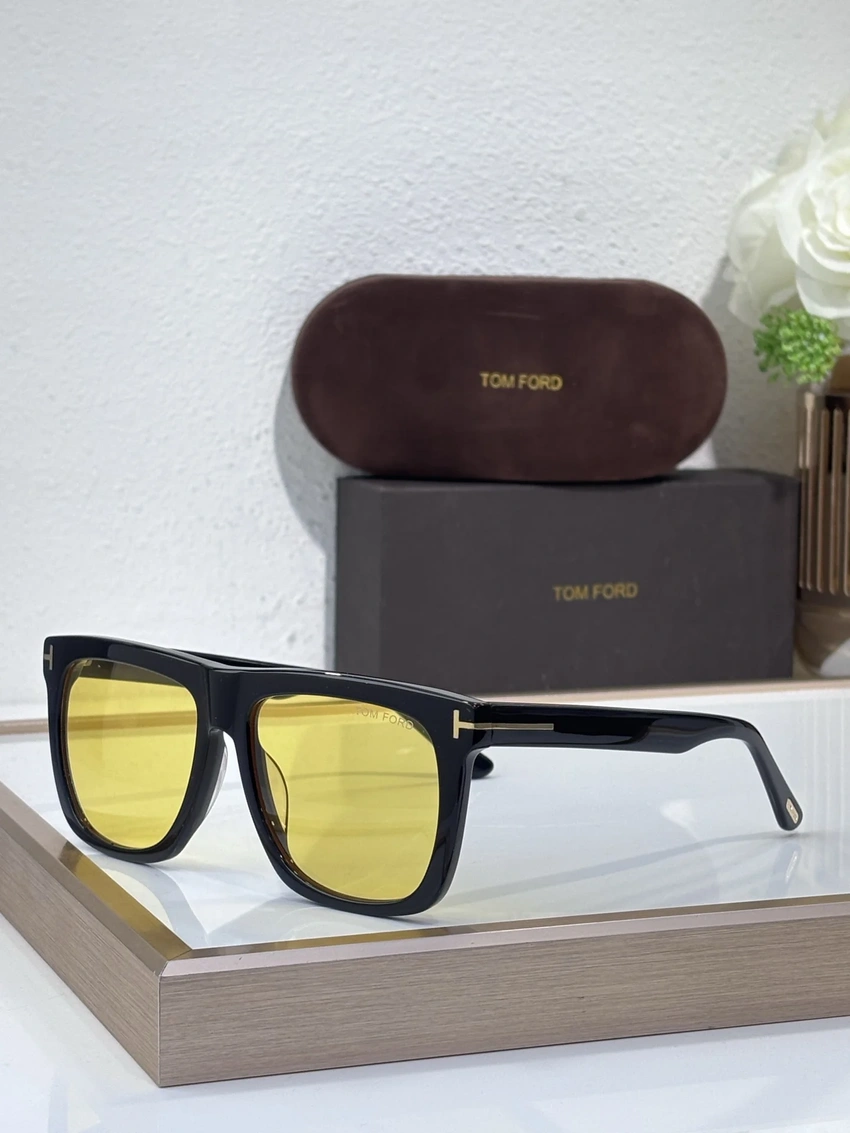 Buy Tom Ford FT0513 Sunglasses Review Wholesale | Optical Importer