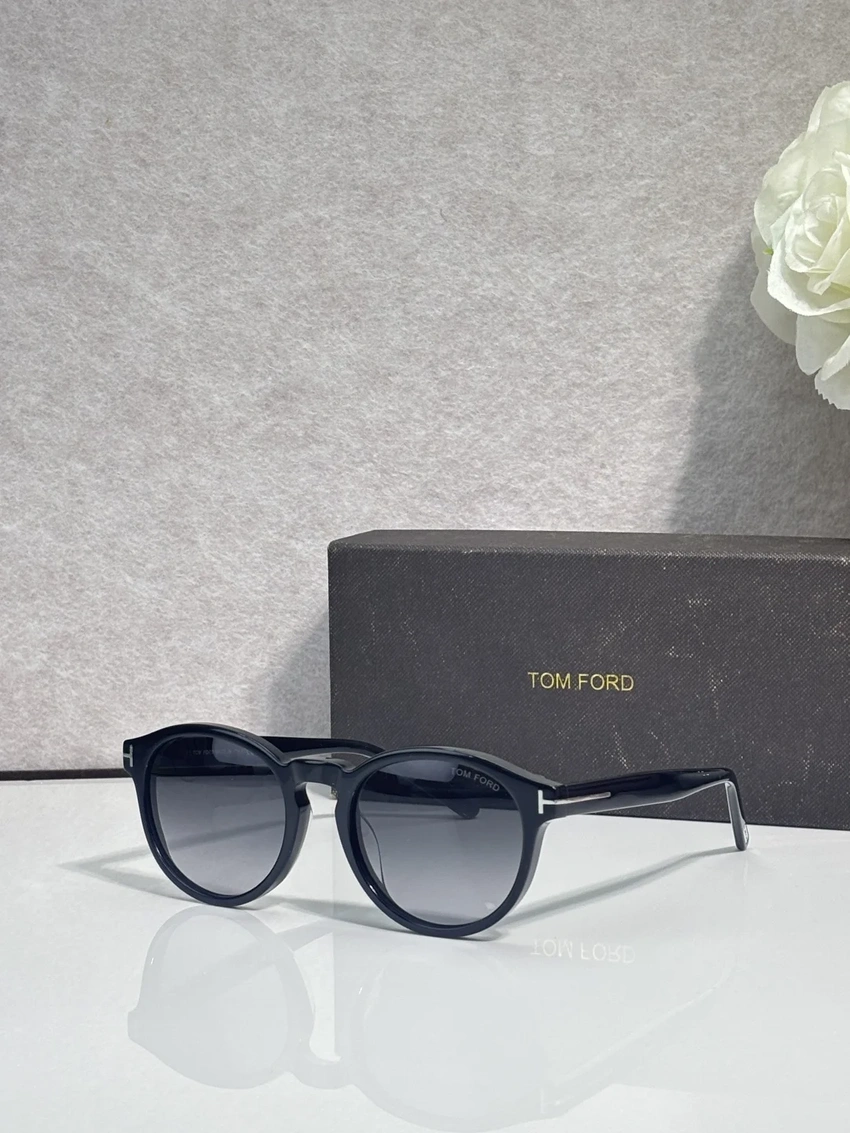 Wholesale Tom Ford FT0591 Annabel Sunglasses | B2B Optical Distributor