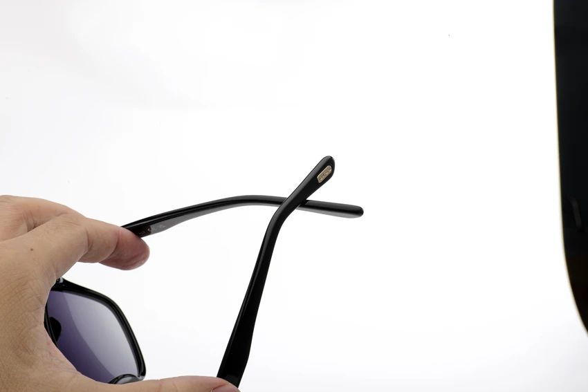 Wholesale Tom Ford FT0628 Sunglasses Nose Piece | B2B Optical Distributor