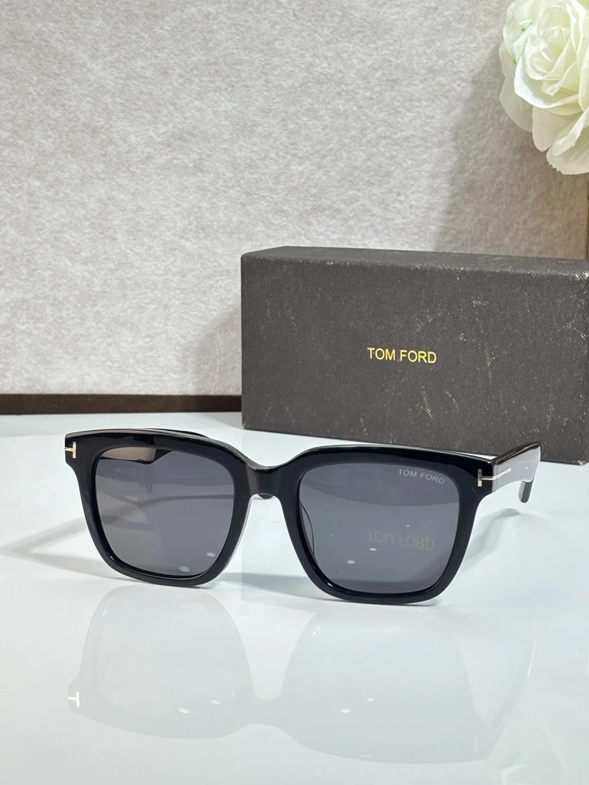 Tom Ford FT0646 Troy Sunglasses for Wholesale | Optical Store Supplier