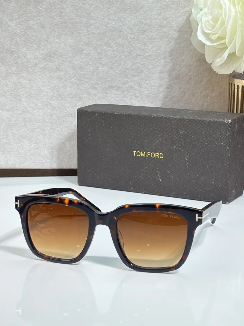 Tom Ford FT0646 Troy Sunglasses for Wholesale | Optical Store Supplier