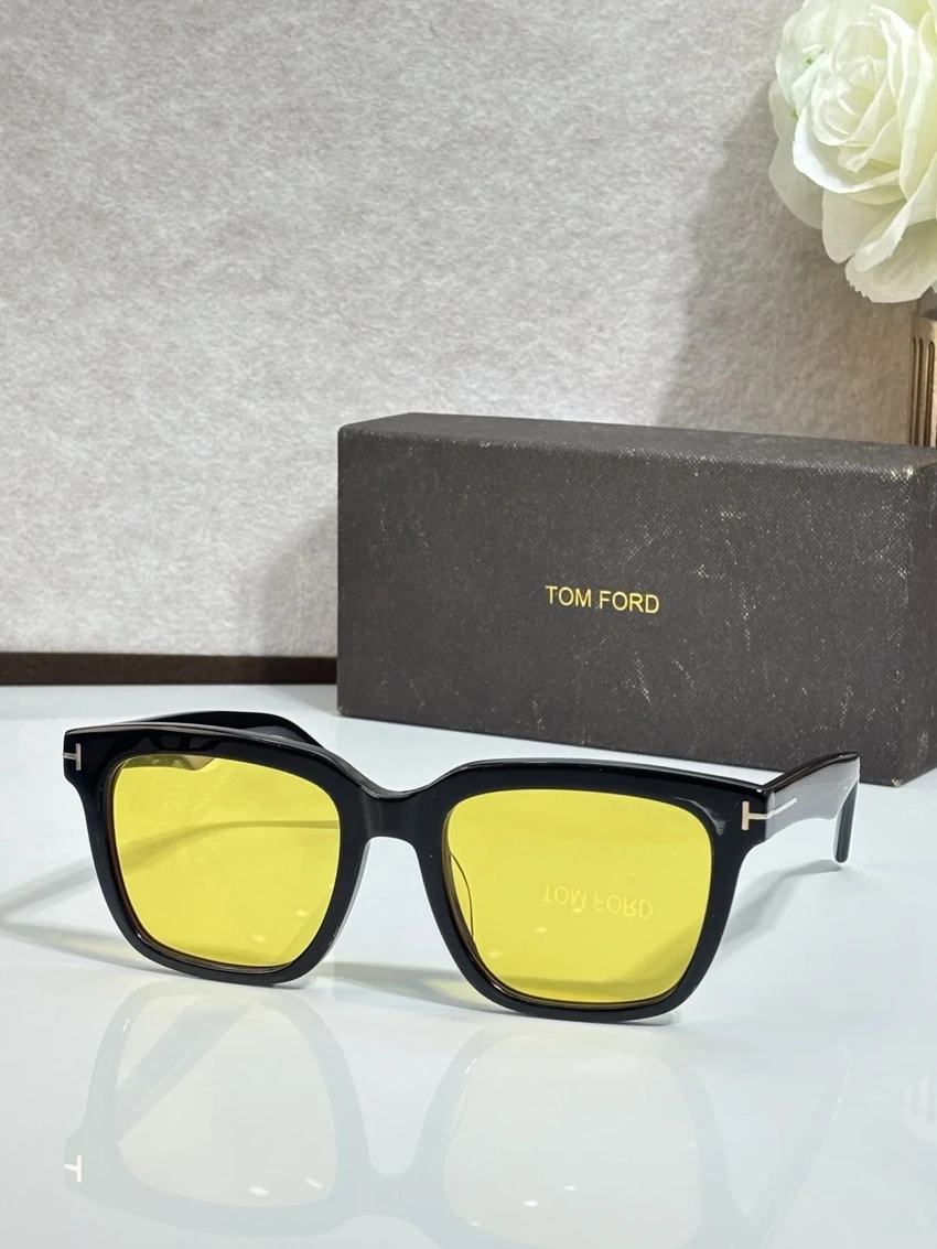 Tom Ford FT0646 Shades Woman Wholesale | Optical Retail Supplier