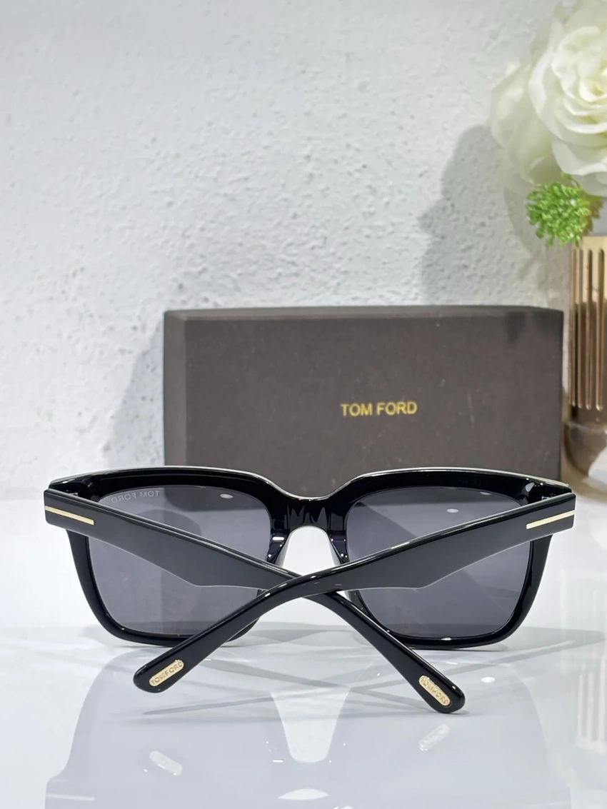 Tom Ford FT0646 Shades Woman Wholesale | Optical Retail Supplier