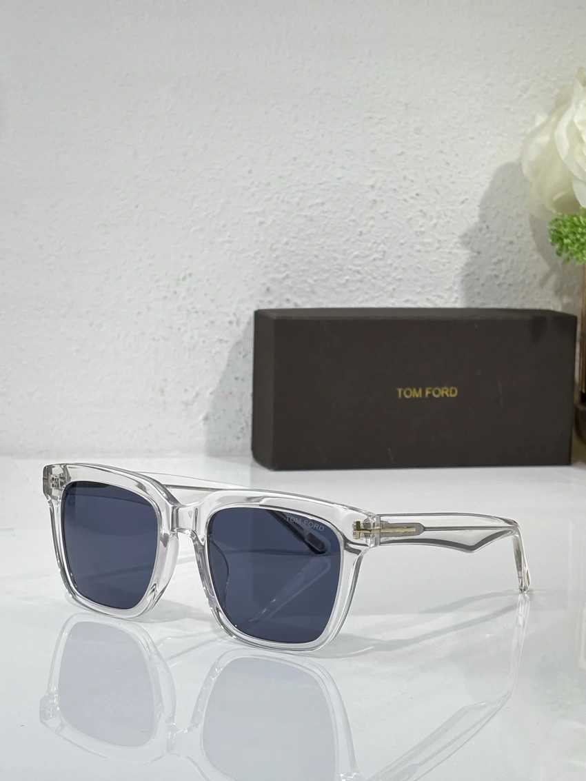Wholesale Tom Ford FT0646 Calder Sunglasses | B2B Optical Distributor