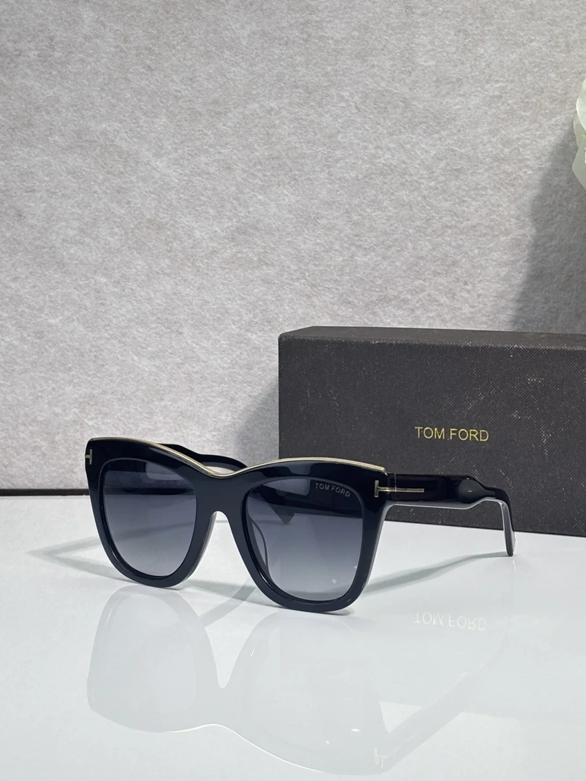 Wholesale Tom Ford FT0685 Sunglasses Prescription | B2B Optical Distributor