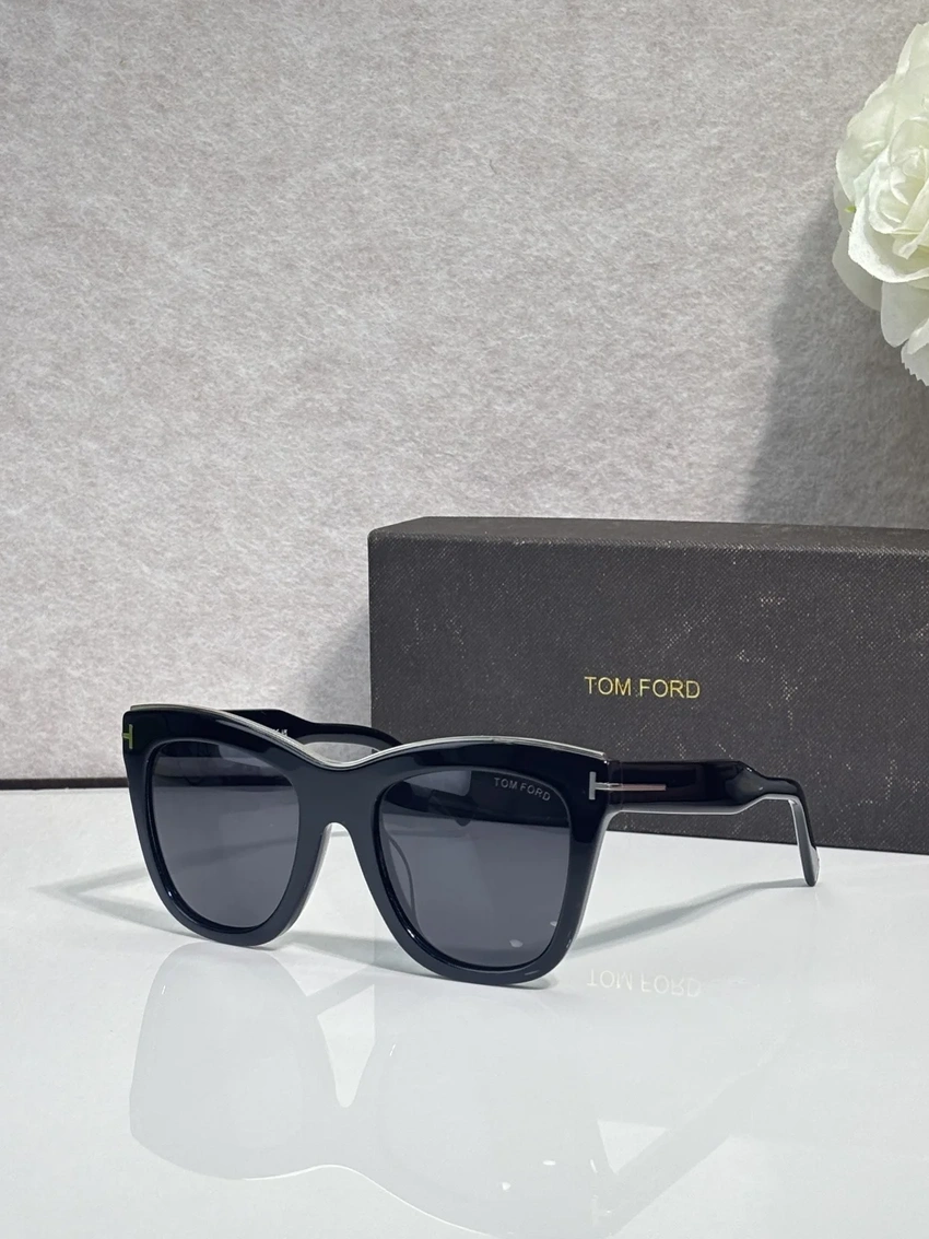 Wholesale Tom Ford FT0685 Sunglasses Prescription | B2B Optical Distributor