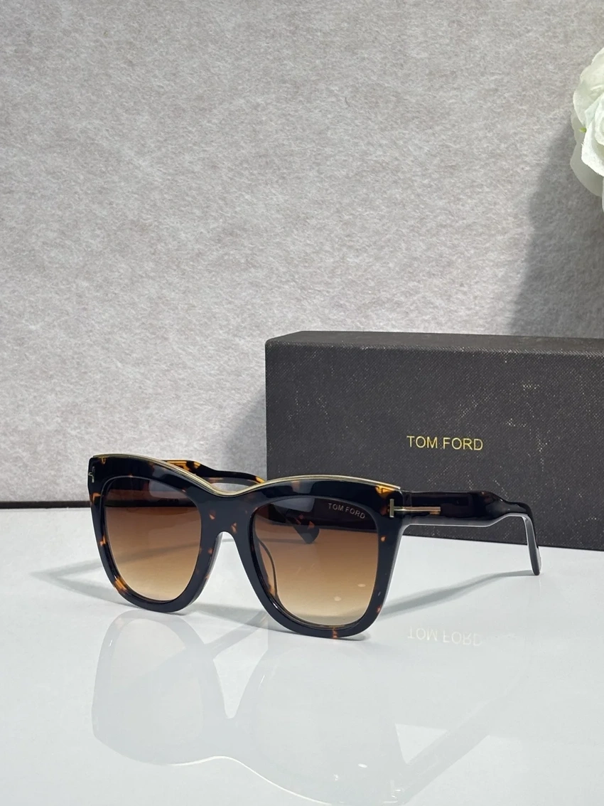 Wholesale Tom Ford FT0685 Sunglasses Prescription | B2B Optical Distributor