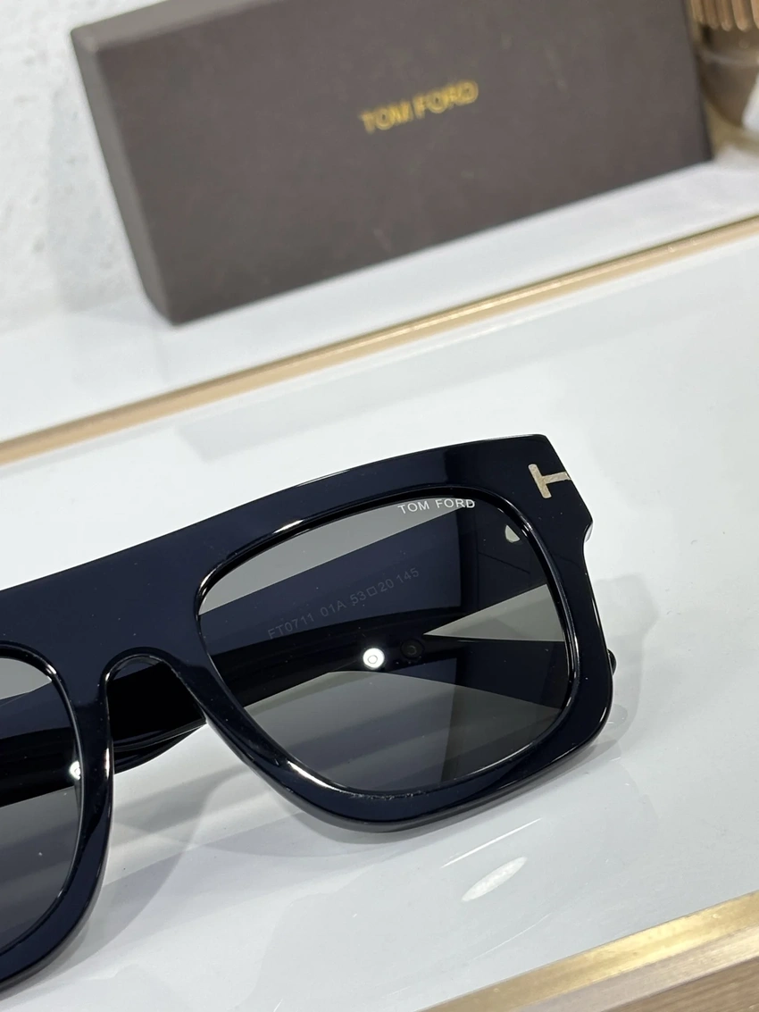 Tom Ford FT0711 Men’s Aviator Sunglasses – Wholesale Optical Frames Supplier