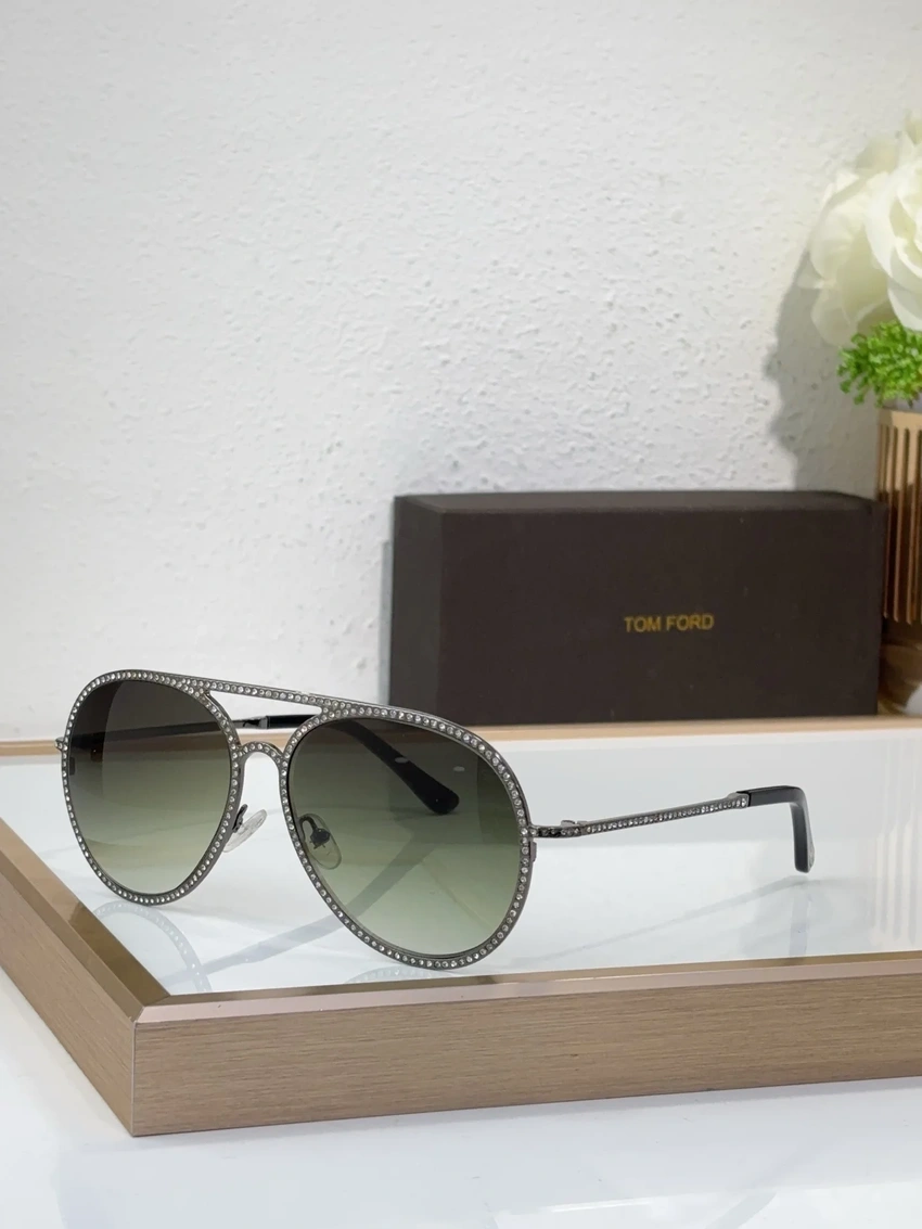 Wholesale Tom Ford FT0728 Sunglass Hut | B2B Optical Distributor