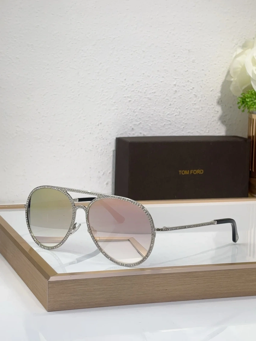 Wholesale Tom Ford FT0728 Sunglass Hut | B2B Optical Distributor