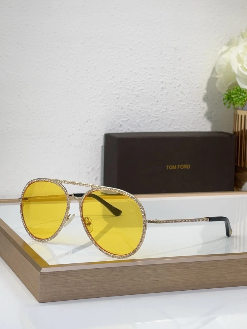 Wholesale Tom Ford FT0728 Sunglass Hut | B2B Optical Distributor