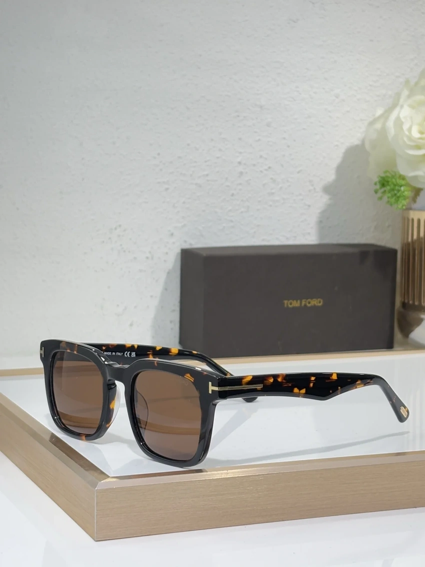 Tom Ford FT0751 Wrap Sunglasses for Wholesale | Optical Store Supplier