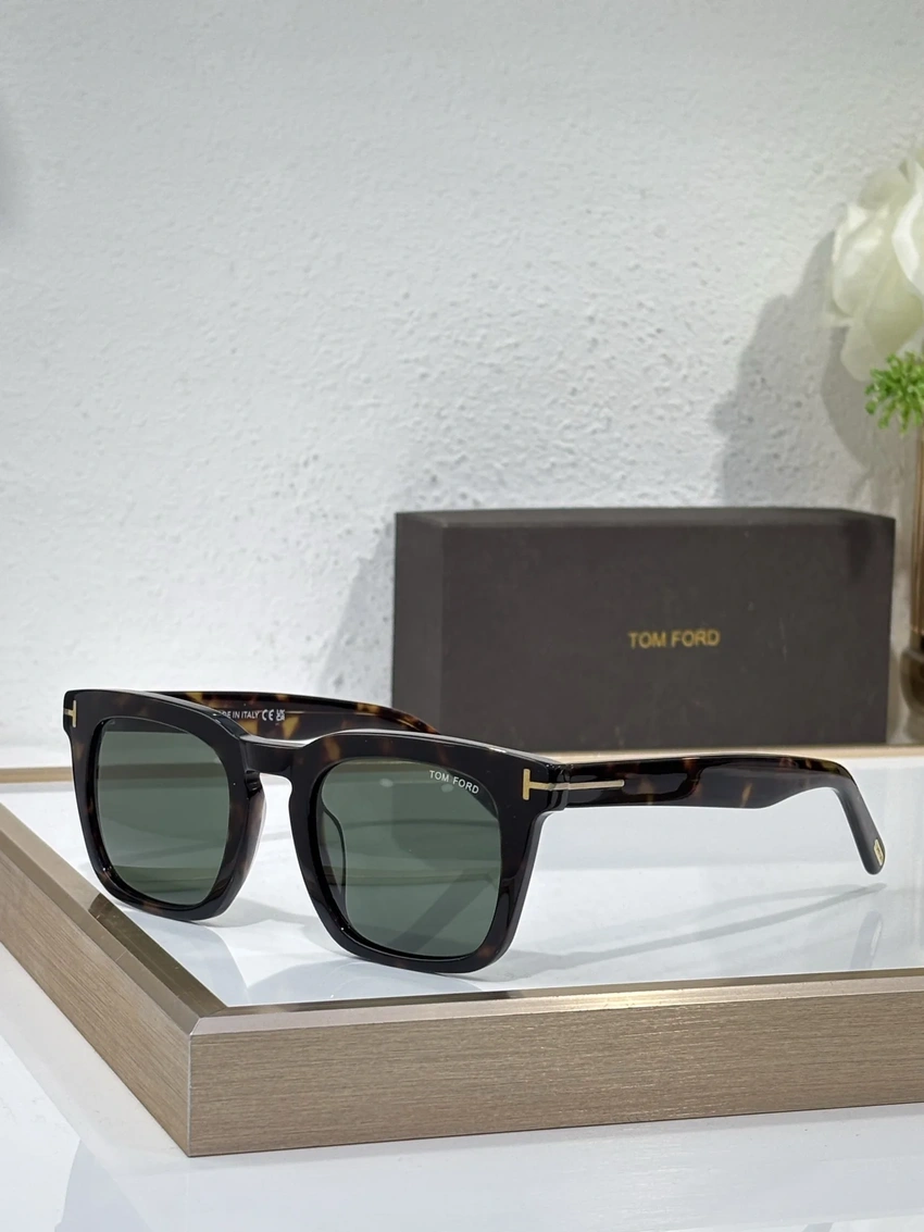 Tom Ford FT0751 Sunglasses Women’s Wholesale | Optical Retail Supplier