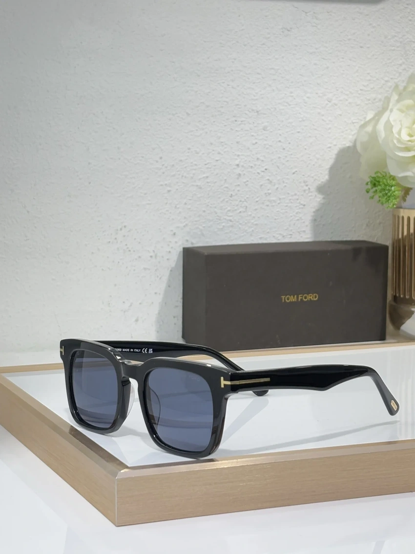 Tom Ford FT0751 Sunglasses Women’s Wholesale | Optical Retail Supplier
