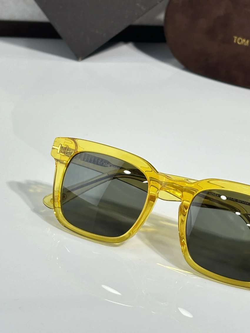 Tom Ford FT0751 Sunglasses Nordstrom Rack Wholesale | Optical Retail Supplier