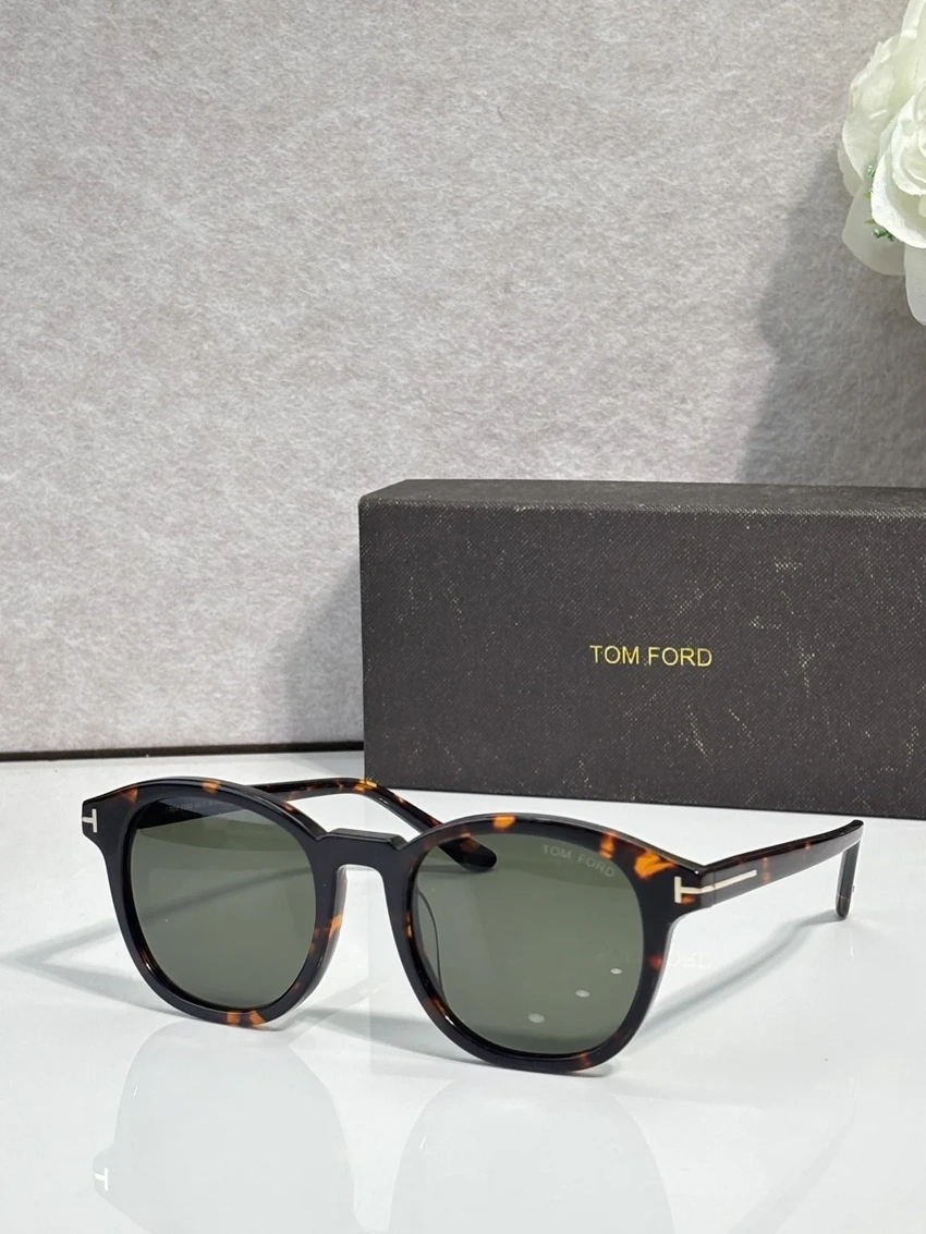 Tom Ford FT0752 Cat Eye Sunglasses – Wholesale Optical Frames Supplier
