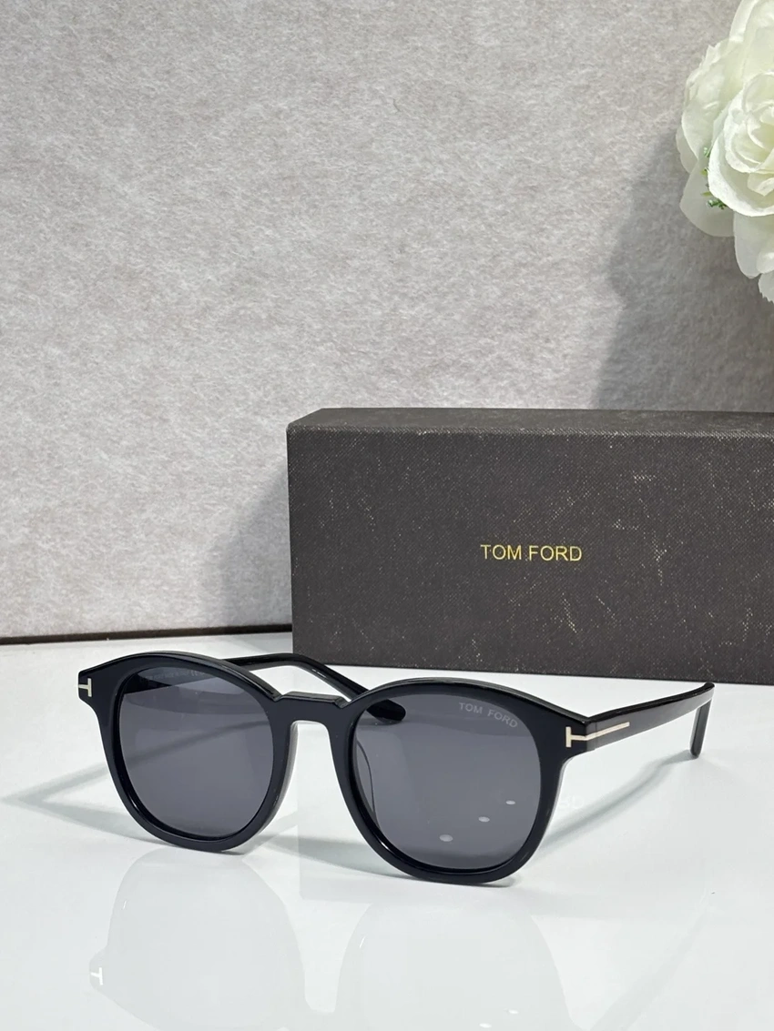 Tom Ford FT0752 Cat Eye Sunglasses – Wholesale Optical Frames Supplier