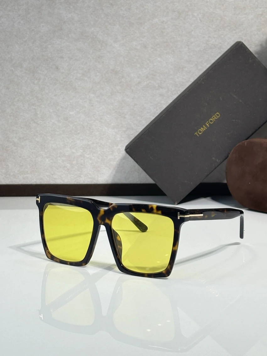 Buy Tom Ford FT0764 Kemp Aviator Sunglasses Wholesale | Optical Importer