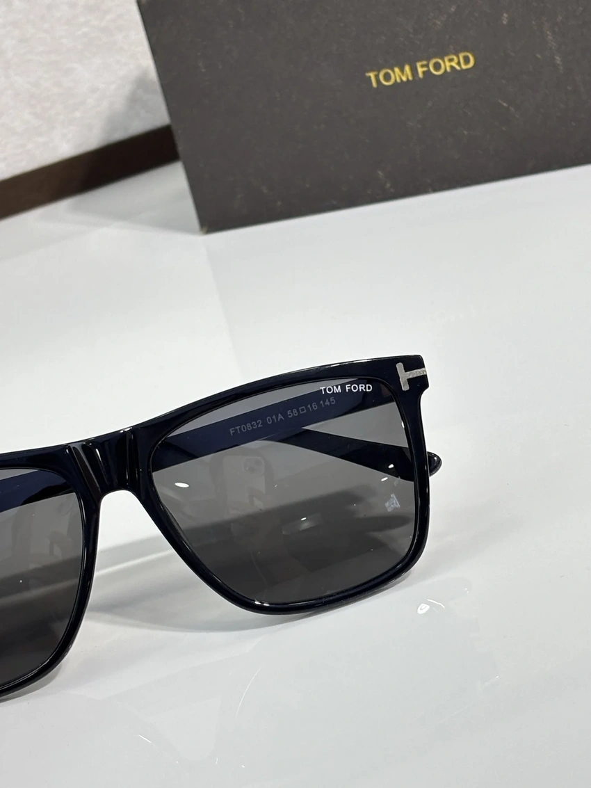 Buy Tom Ford FT0832 Sunglasses Men Wholesale | Optical Importer