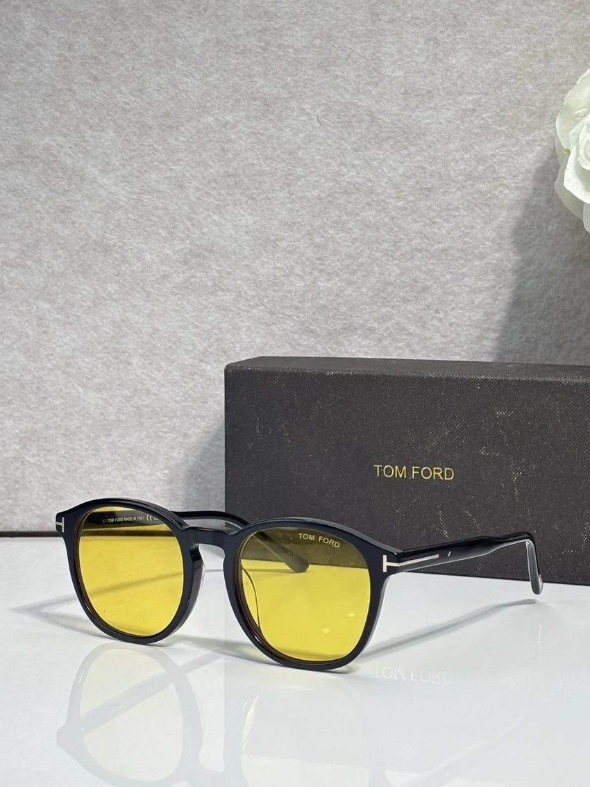 Tom Ford FT0834 Alistair Sunglasses – Wholesale Optical Frames Supplier