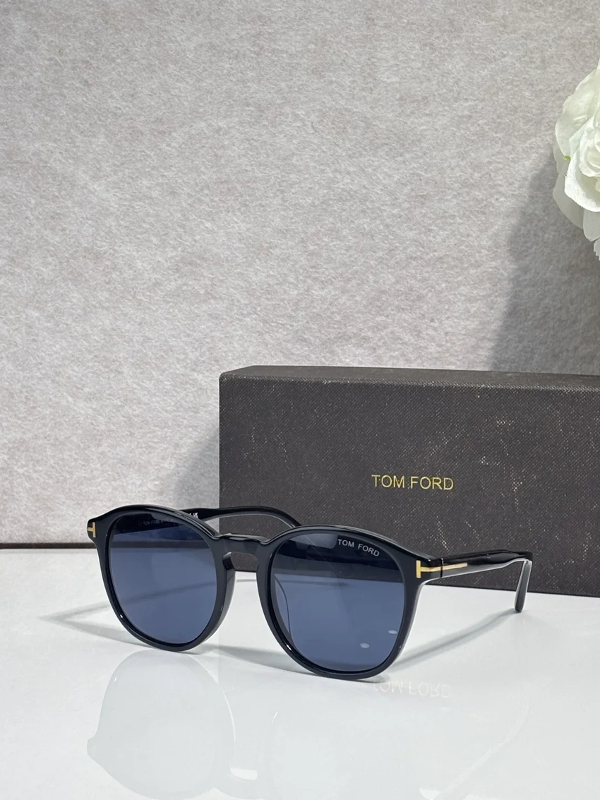 Tom Ford FT0834 Alistair Sunglasses – Wholesale Optical Frames Supplier