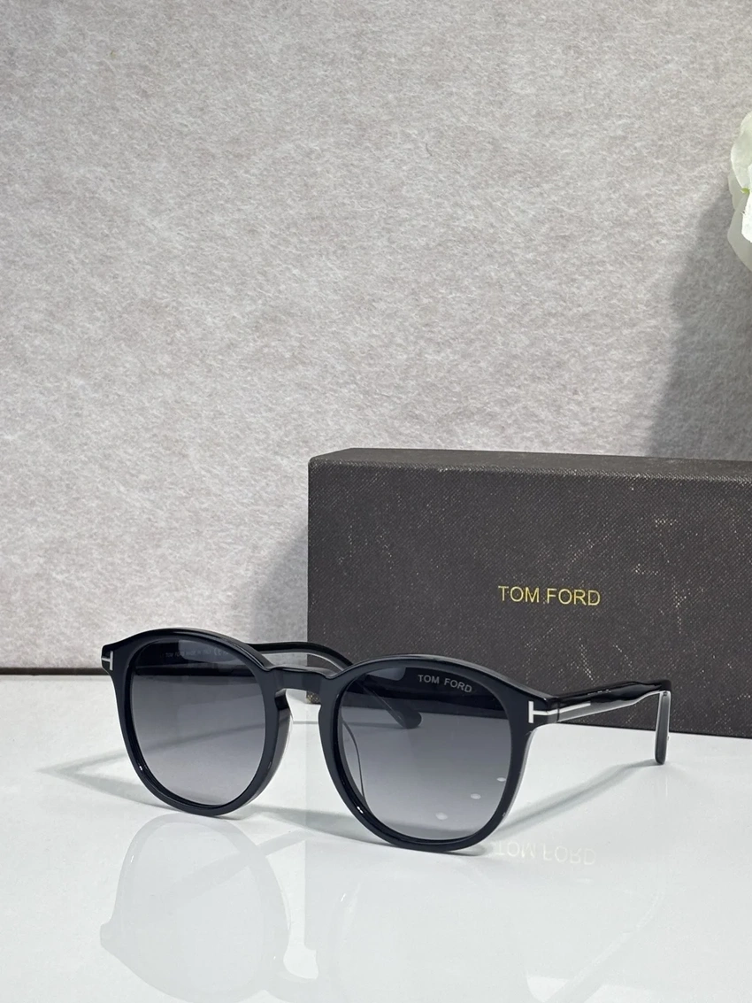 Tom Ford FT0834 Alistair Sunglasses – Wholesale Optical Frames Supplier