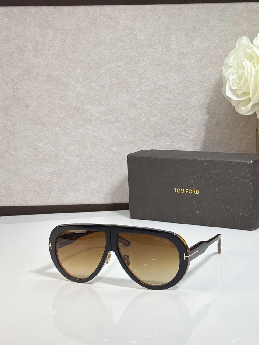 Premium Tom Ford FT0836 Photochromic Sunglasses – Wholesale Distributor