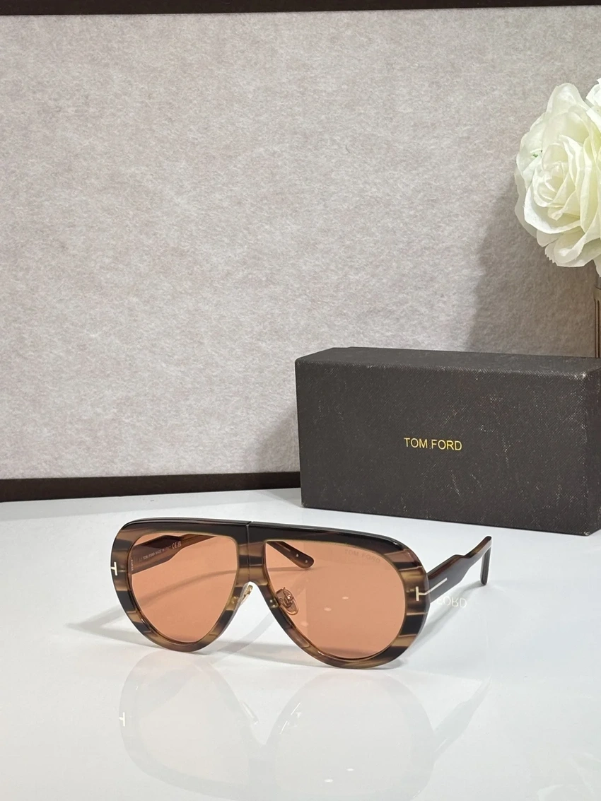 Tom Ford FT0836 Shades Women Wholesale | Optical Retail Supplier