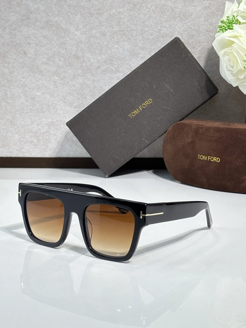Tom Ford FT0847 Natalia Sunglasses Wholesale | Optical Retail Supplier