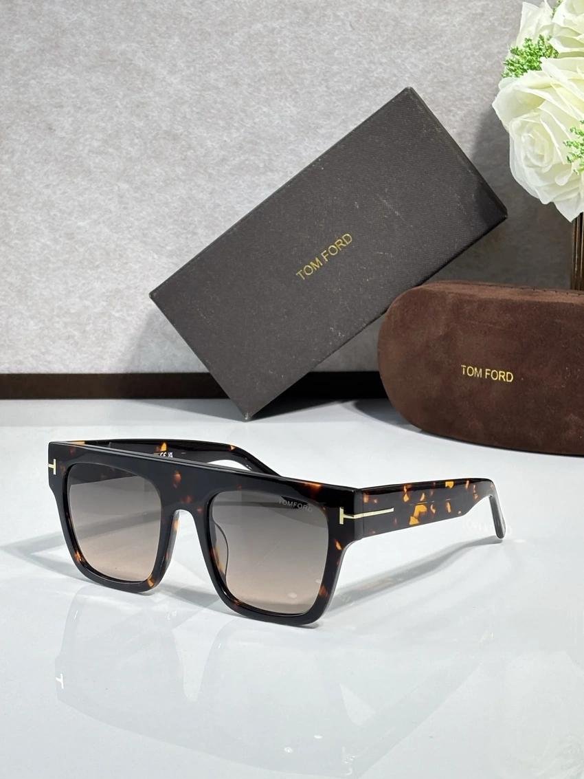 Tom Ford FT0847 Rellen Sunglasses Wholesale | Optical Retail Supplier