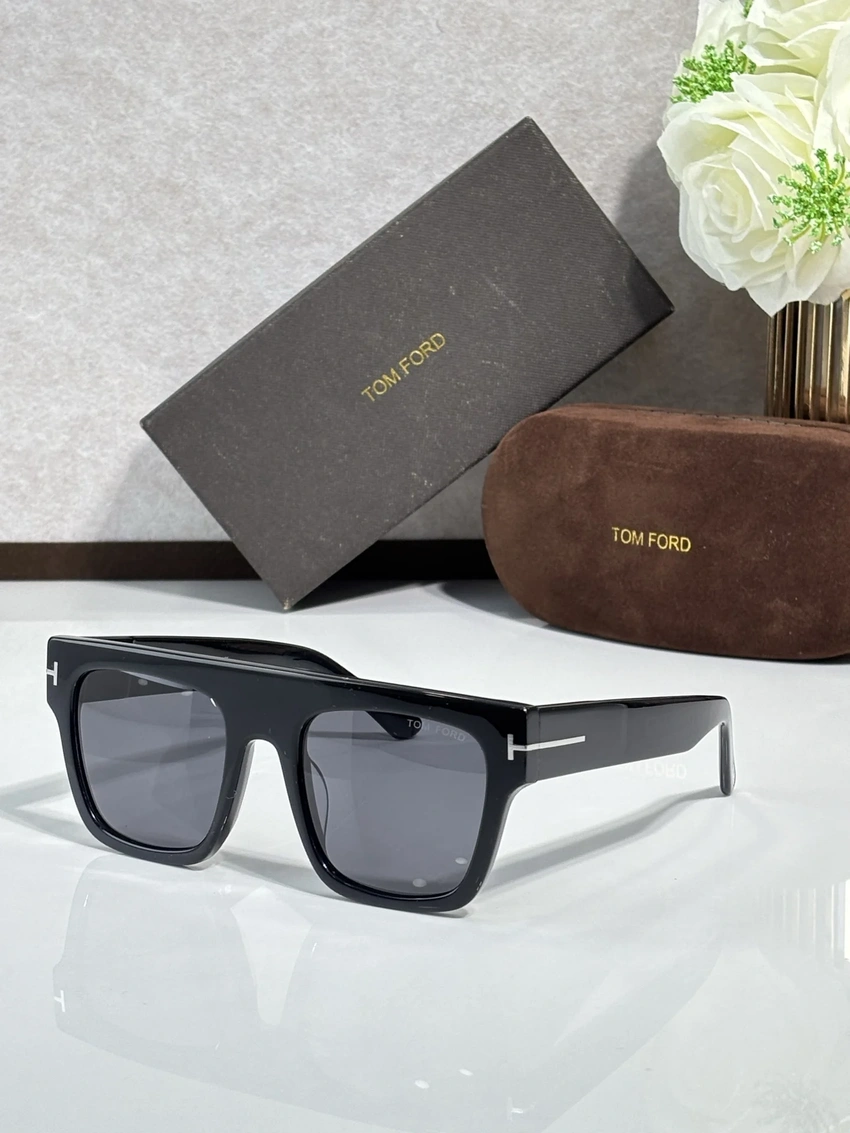 Tom Ford FT0847 Shield Sunglasses for Wholesale | Optical Store Supplier