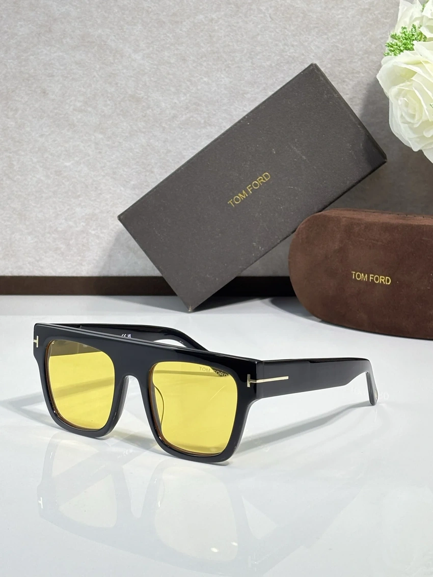 Tom Ford FT0847 Rellen Sunglasses Wholesale | Optical Retail Supplier