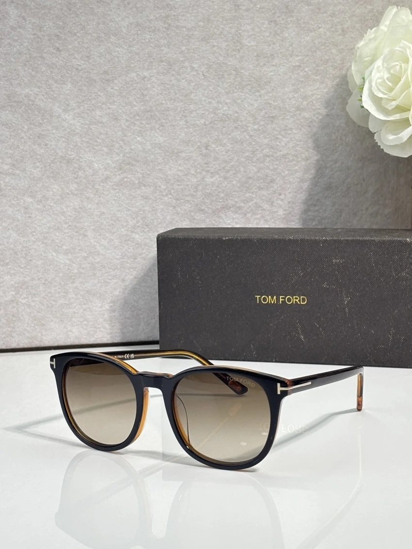 Buy Tom Ford FT0858 Square Sunglasses Wholesale | Optical Importer