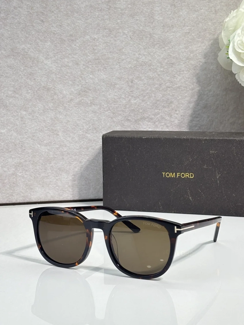 Premium Tom Ford FT0858 Nickie Sunglasses – Wholesale Distributor