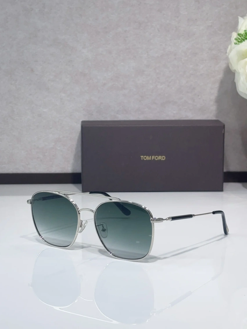 Tom Ford FT0905 Oversized Aviator Sunglasses – Wholesale Optical Frames Supplier