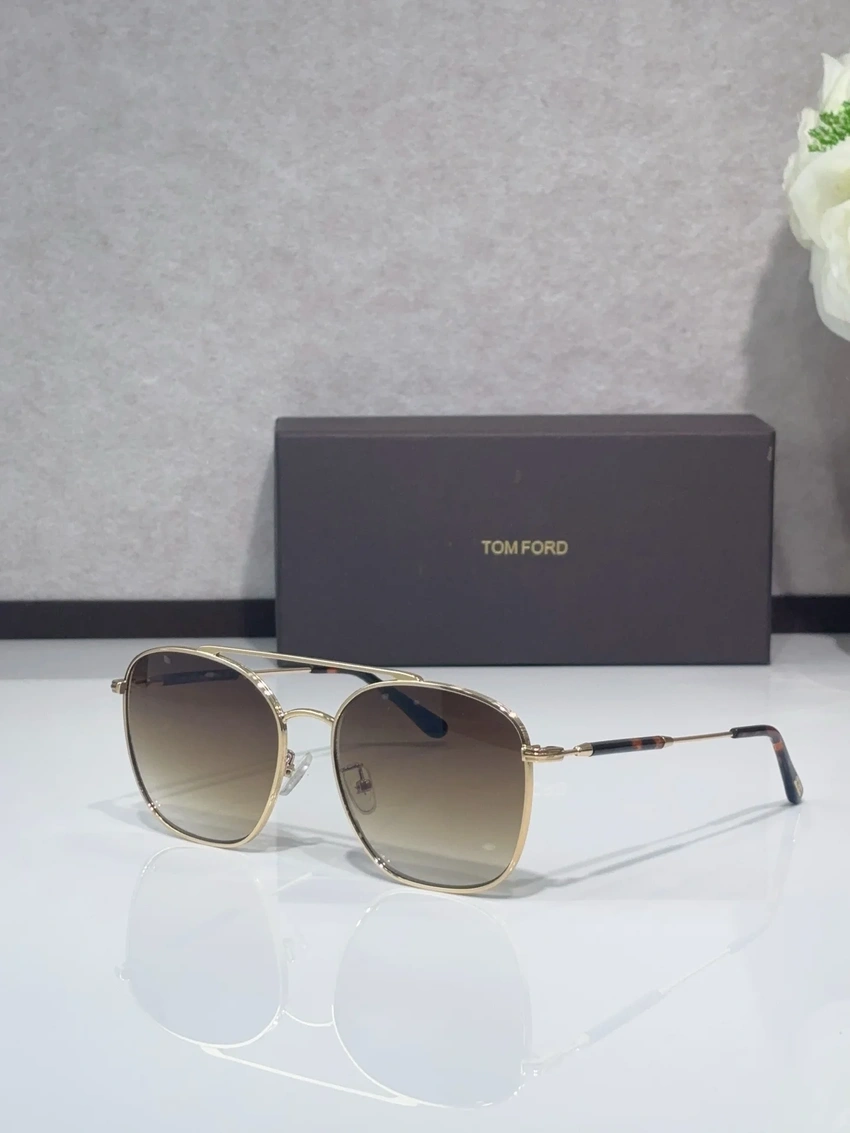 Tom Ford FT0905 Oversized Aviator Sunglasses – Wholesale Optical Frames Supplier