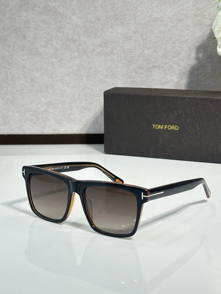 Tom Ford FT0906 Cassius Sunglasses Wholesale | Optical Retail Supplier