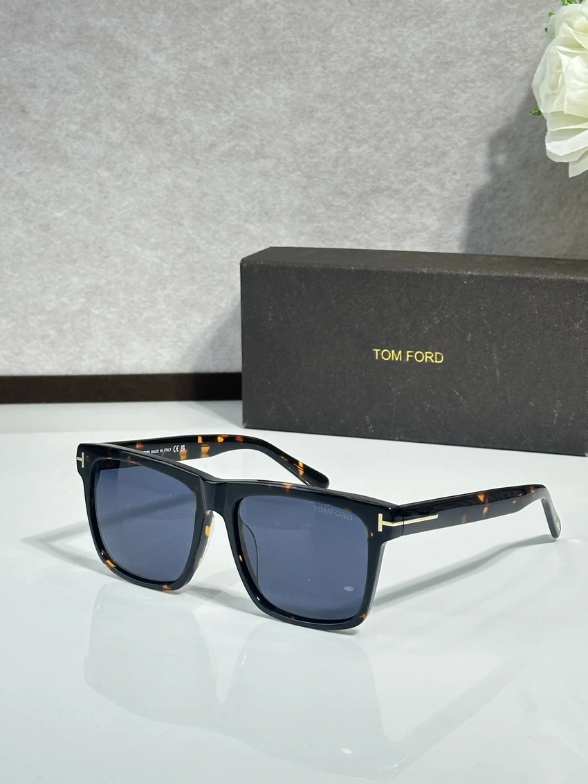 Wholesale Tom Ford FT0906 Sunglasses Dupes | B2B Optical Distributor