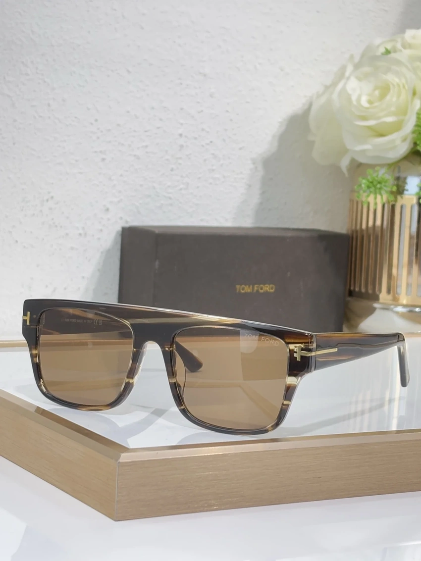 Tom Ford FT0907 Philippa Sunglasses – Wholesale Optical Frames Supplier