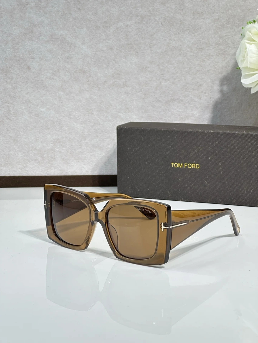 Tom Ford FT0921 Chloe Sunglasses – Wholesale Optical Frames Supplier