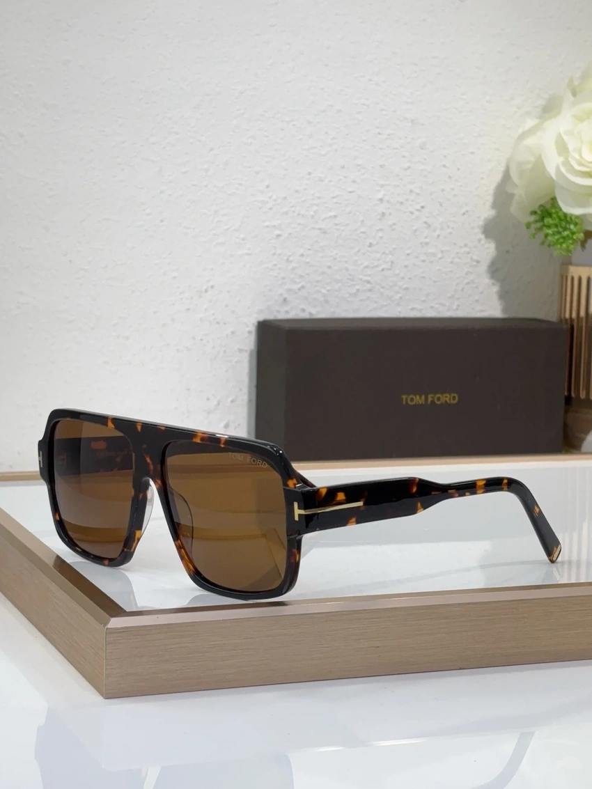 Wholesale Tom Ford FT0933 Clear Sunglasses | B2B Optical Distributor