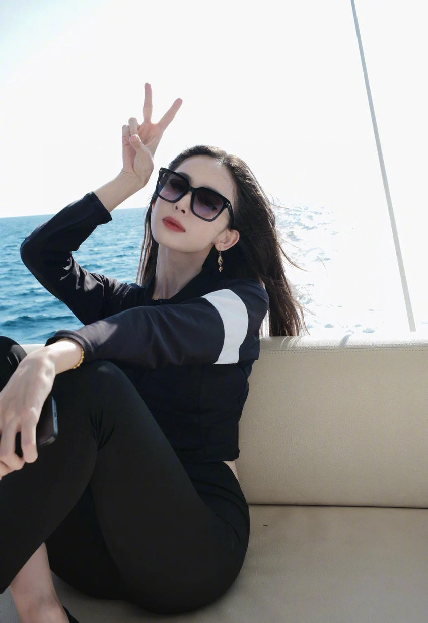 Premium Tom Ford FT0952 Tinsley Mortimer Sunglasses – Wholesale Distributor