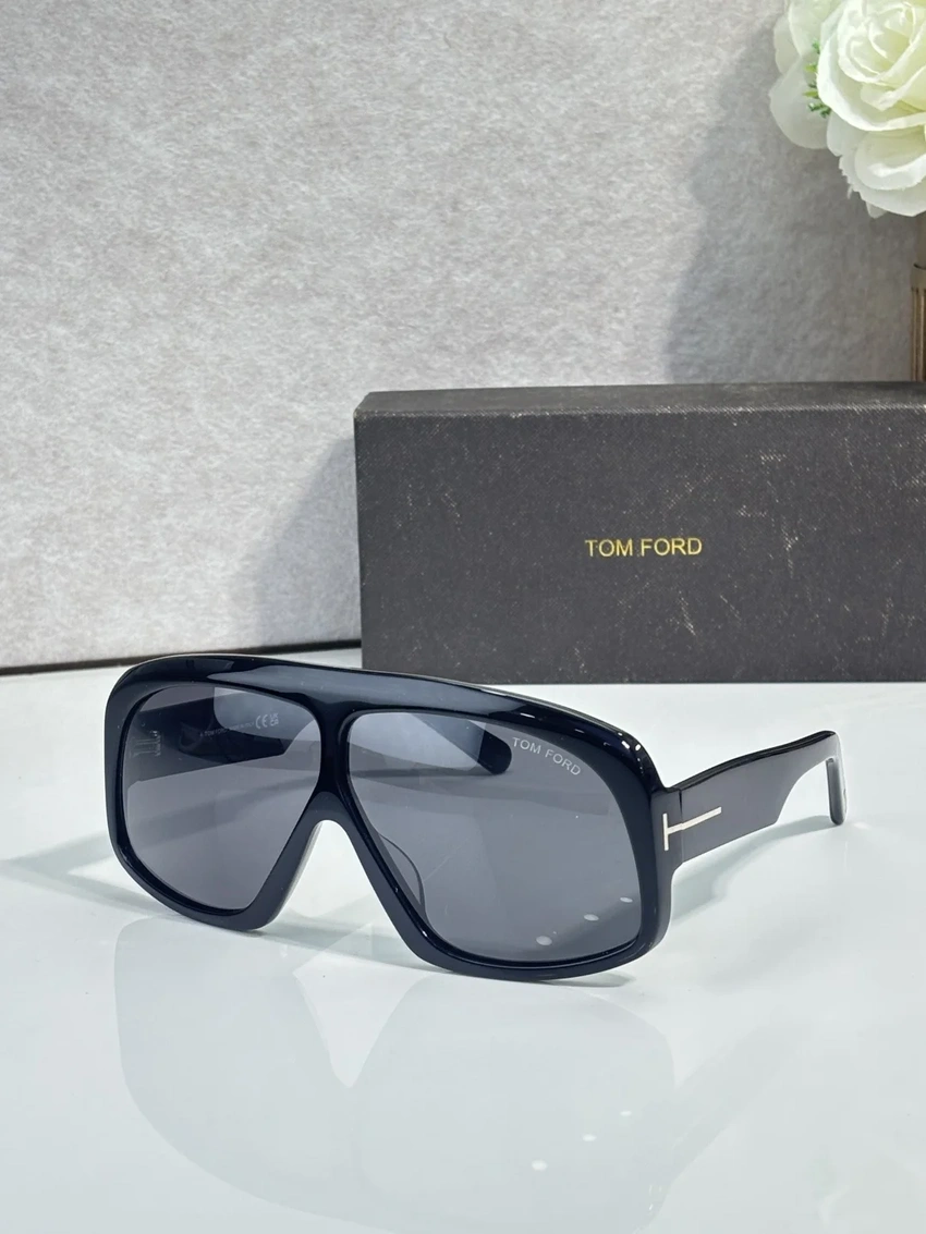 Premium Tom Ford FT0965 Unisex Sunglasses – Wholesale Distributor